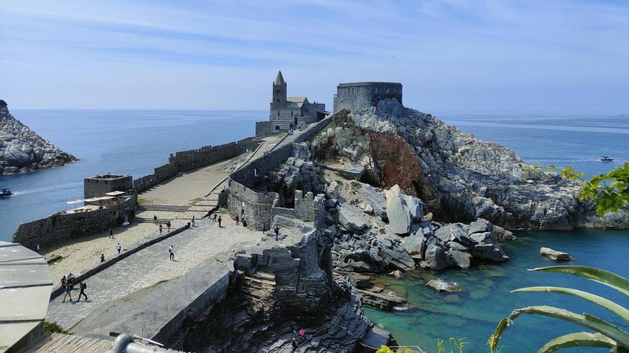 Byron Guest House Porto Venere Esterno foto