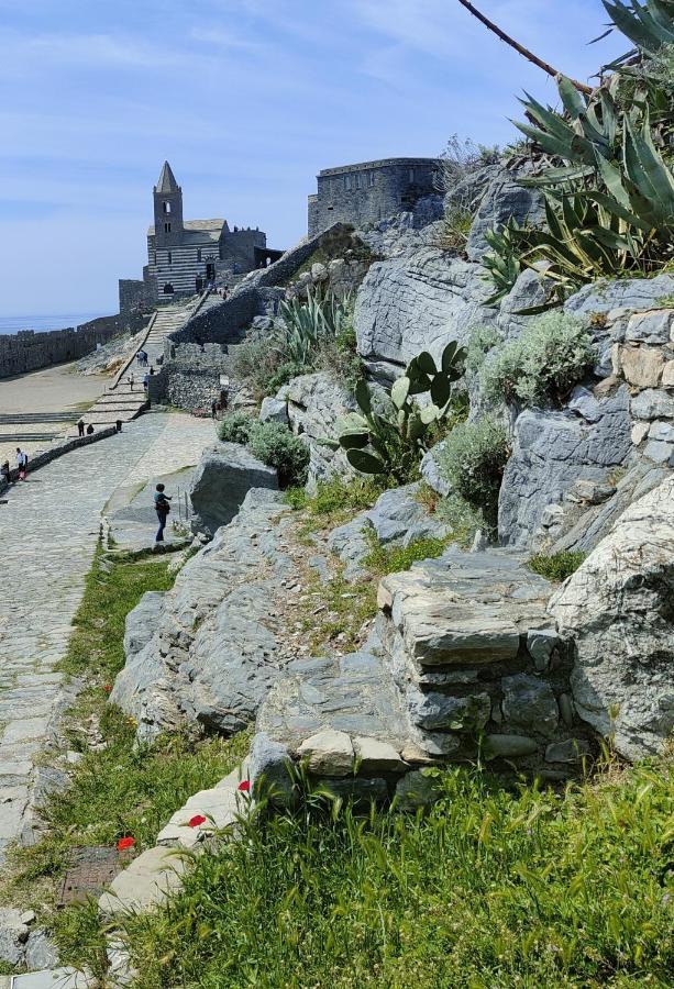 Byron Guest House Porto Venere Esterno foto