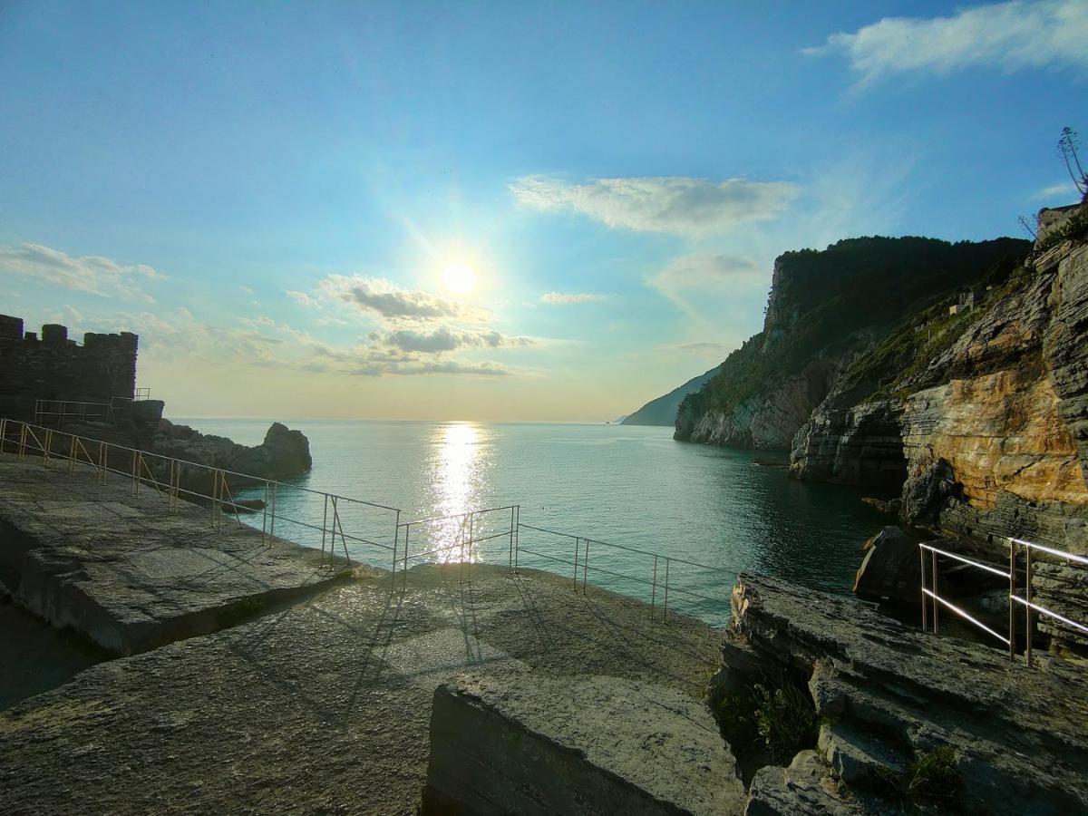 Byron Guest House Porto Venere Esterno foto